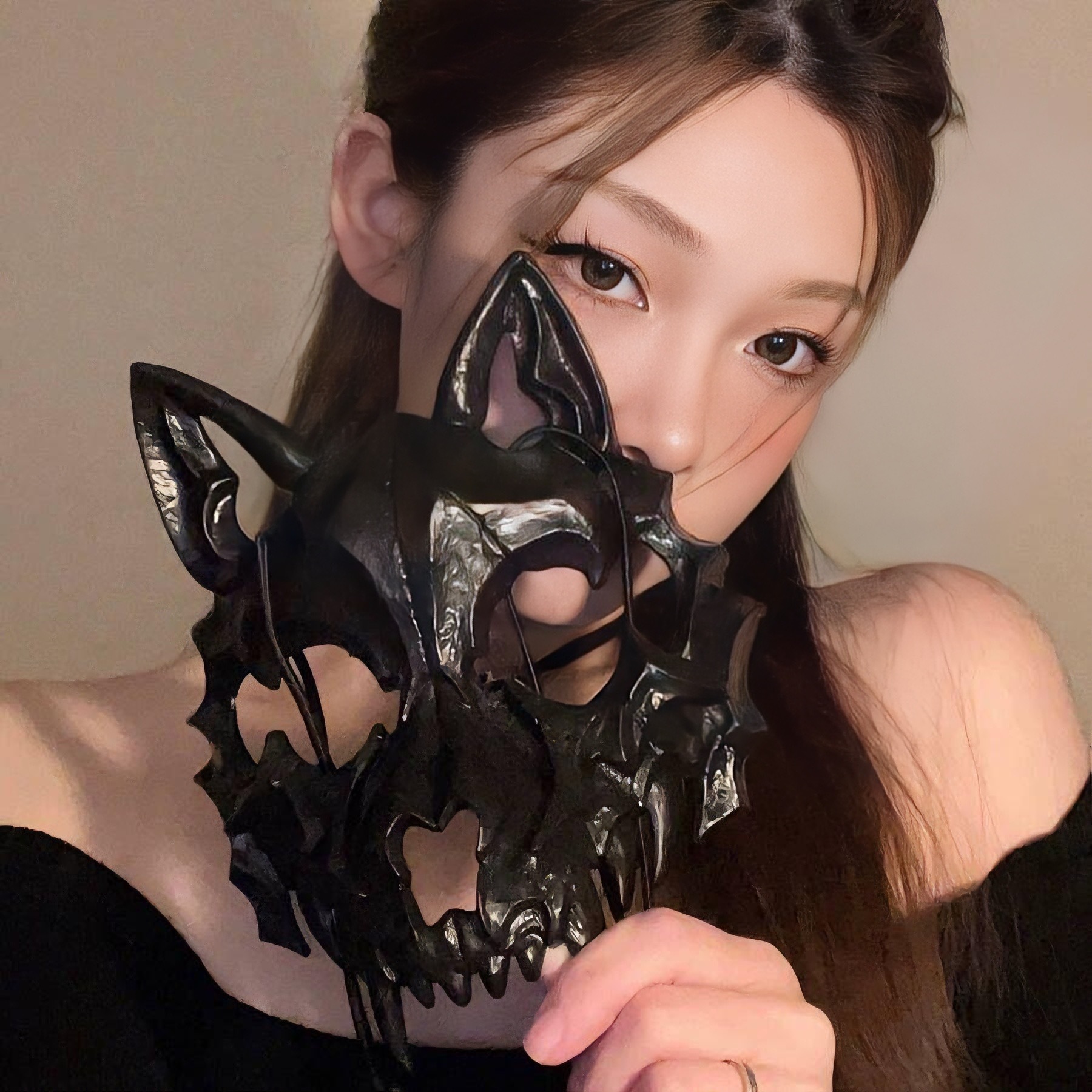 Halloween Anime Half-Face Mask - Plastic - product details