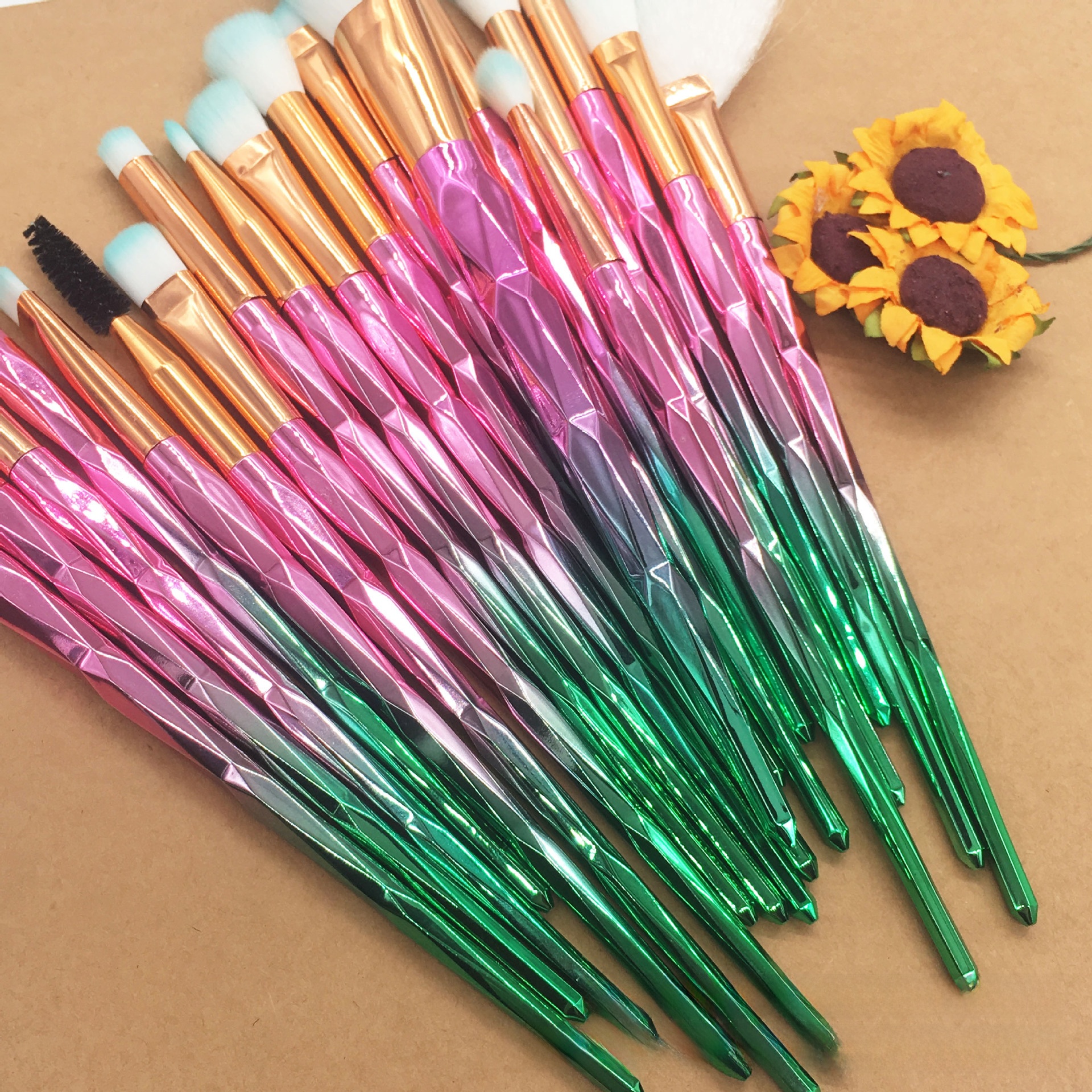 8243685763_1365498275