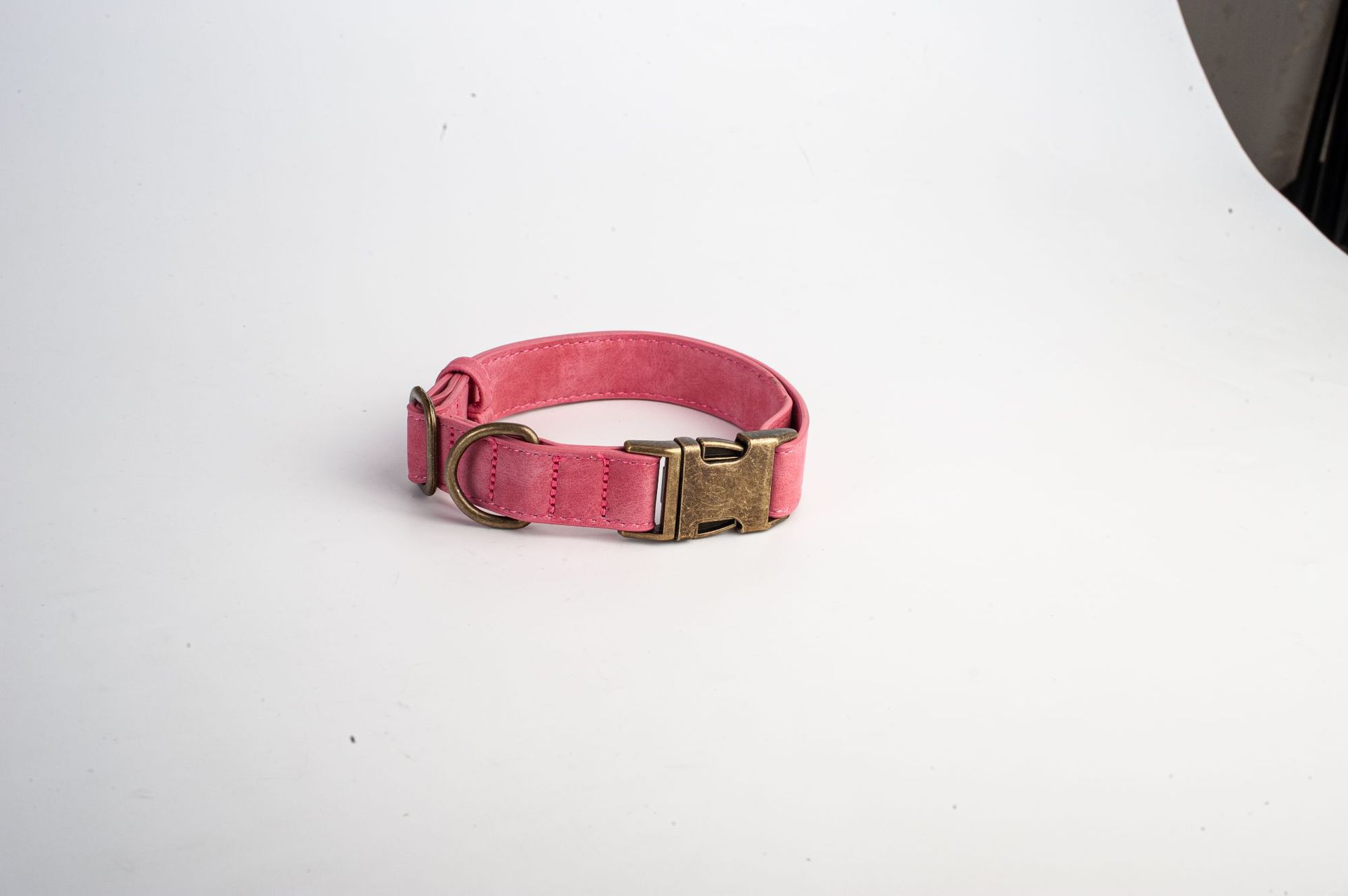 Dog Collar Leather - Comfort and Durability