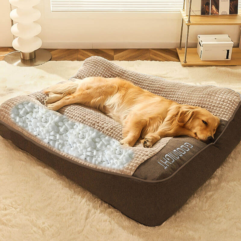 Dog sleeping on Huxpaw cloud pet bed