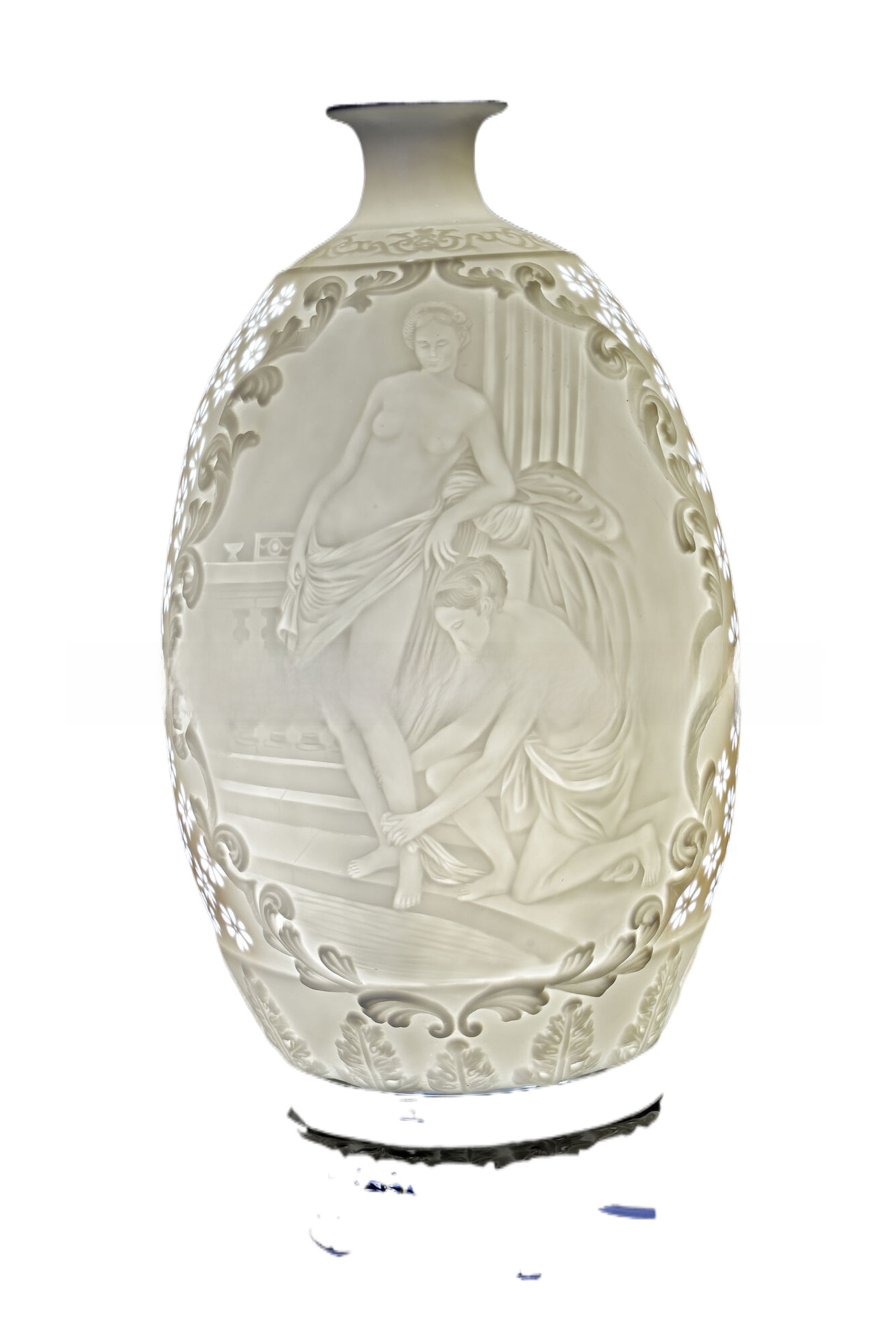 作品《洗浴》尺寸：26X26X48Hcm作者：陈武聪-背面