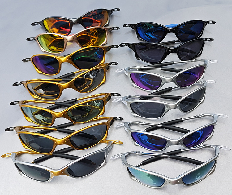 Sunglasses detail