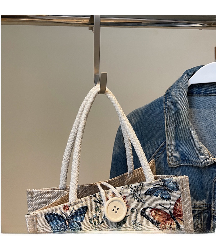 8f931fa8 2246 4ade A194 F21a10e368d0