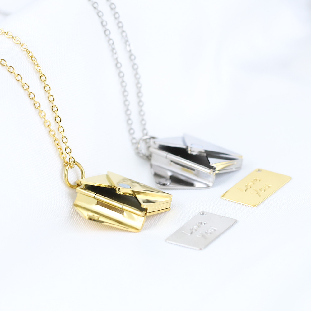 Geometric Pendant Necklace Rose Gold