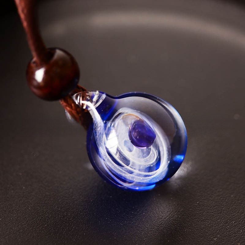 Colgante cósmico de cristal (sin cadena)