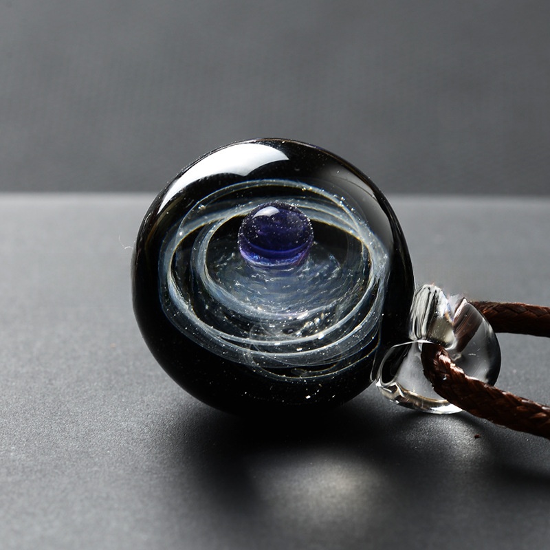 Colgante cósmico de cristal (sin cadena)