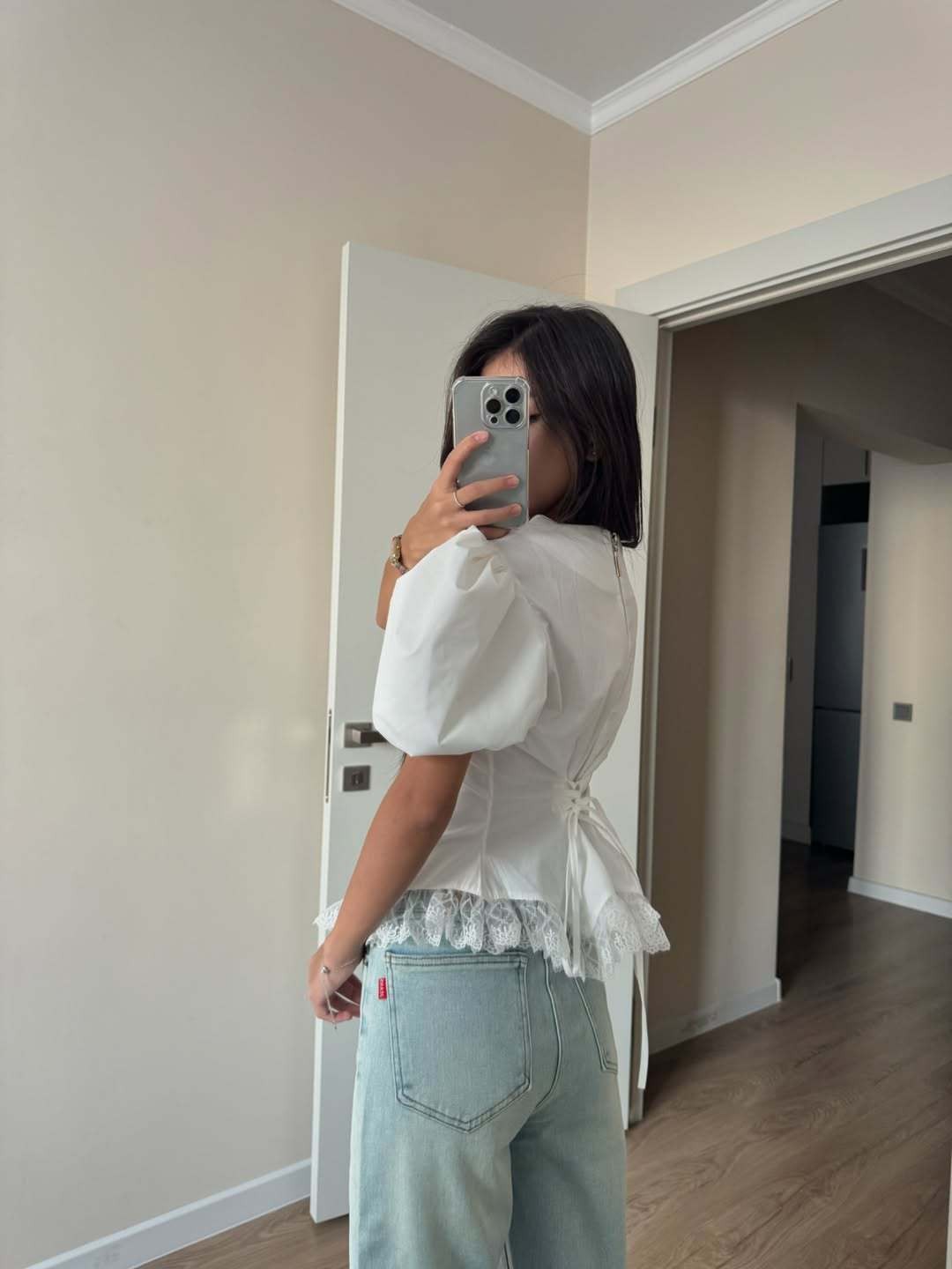 1 (9)