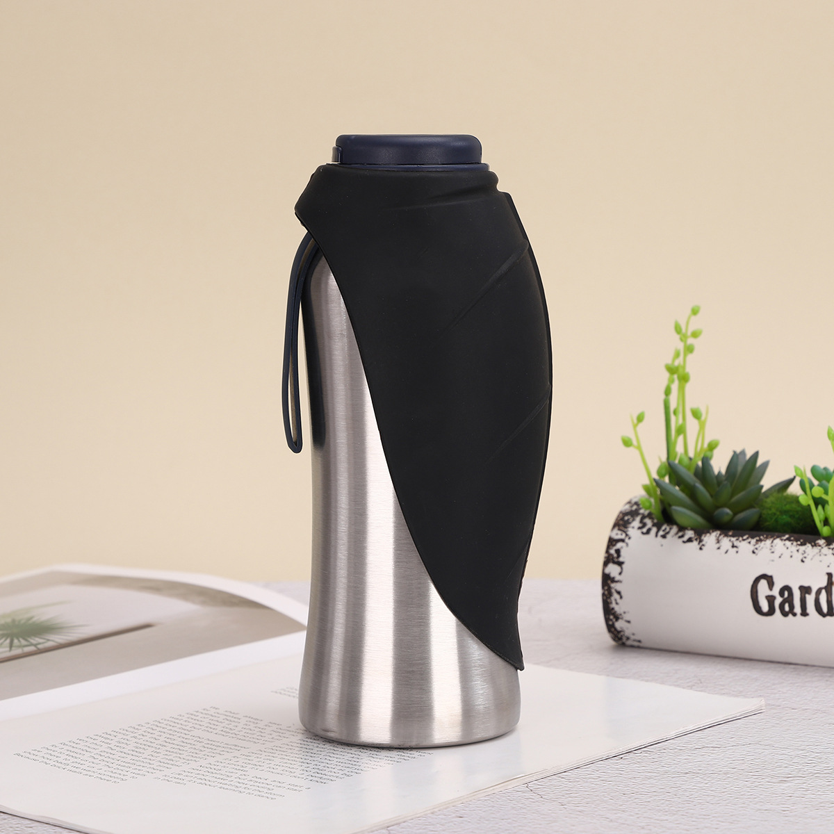Pet Travel Cup Image 5