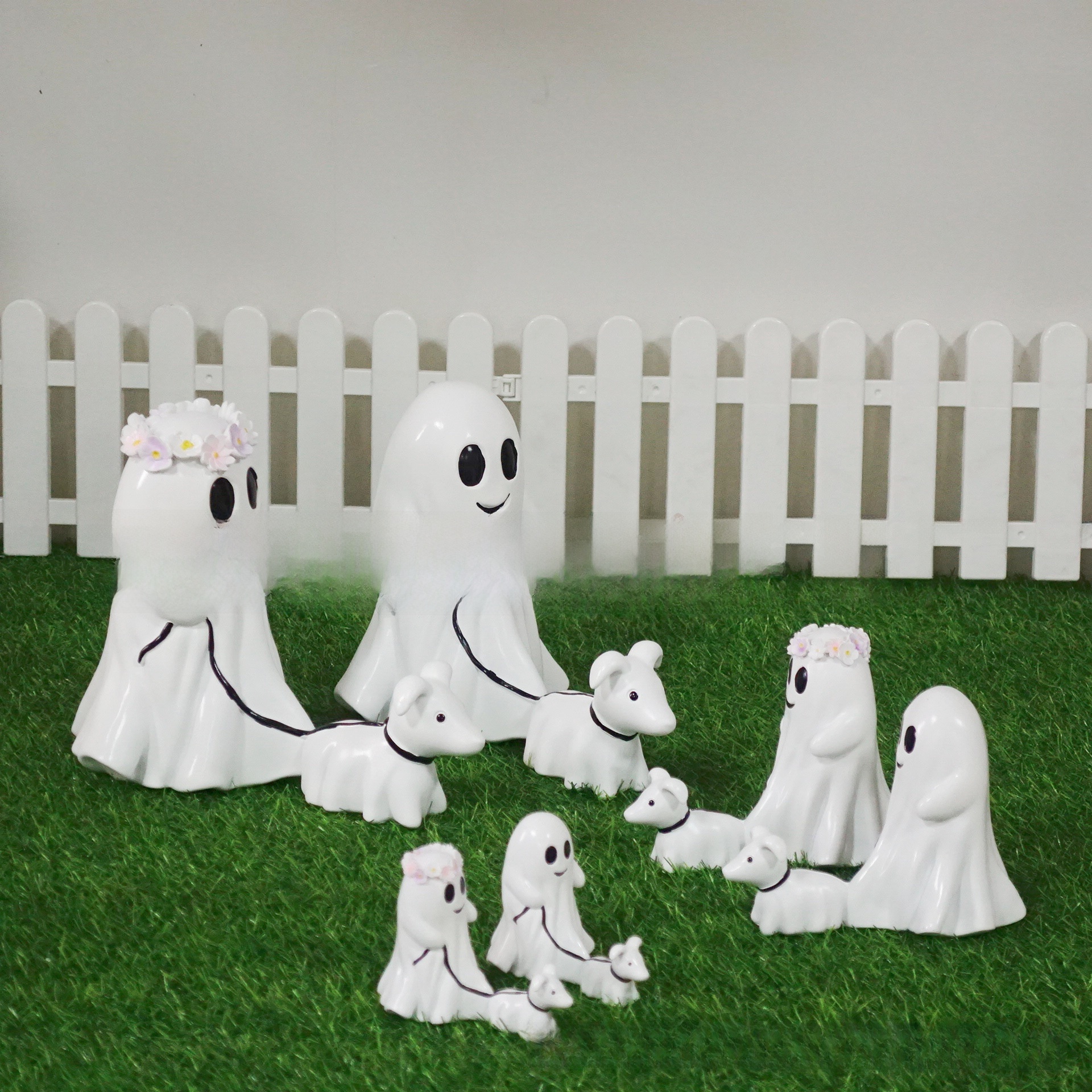 Halloween Ghost Lamb Decor - Resin - product details