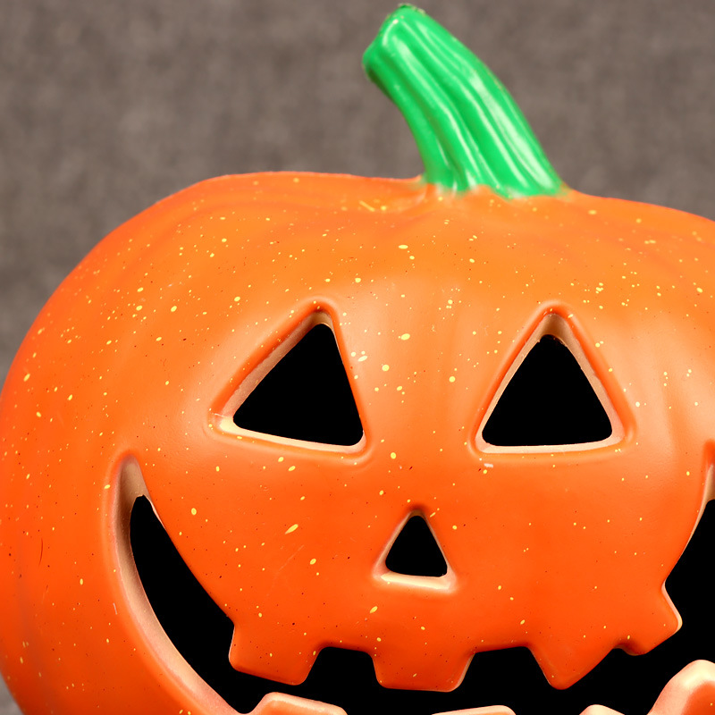 Halloween Light-Up Pumpkin Lantern - Plastic - product details