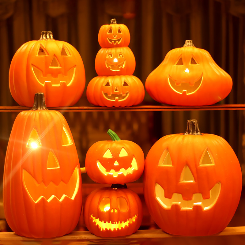 Halloween Light-Up Pumpkin Lantern - Plastic - product details