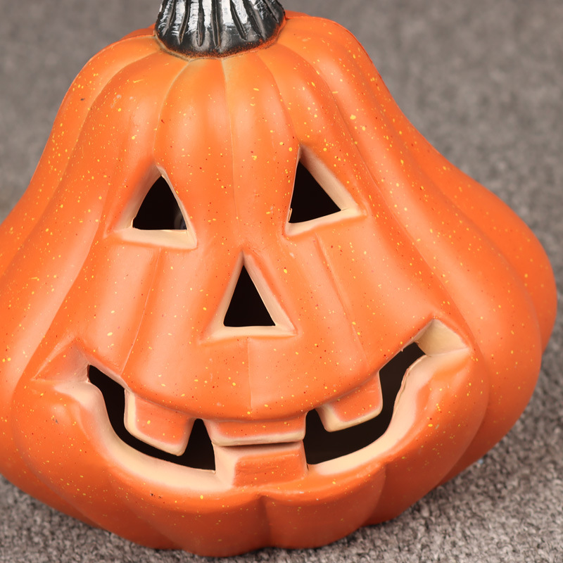 Halloween Light-Up Pumpkin Lantern - Plastic - product details