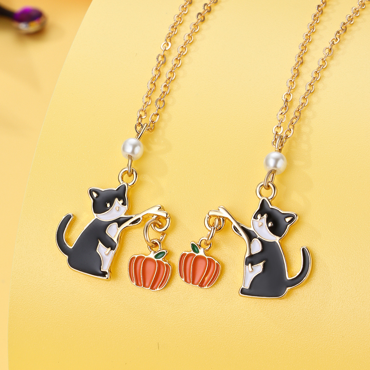 Halloween Cartoon Necklace with Black Cat Pumpkin Wizard Hat Pendant - product details