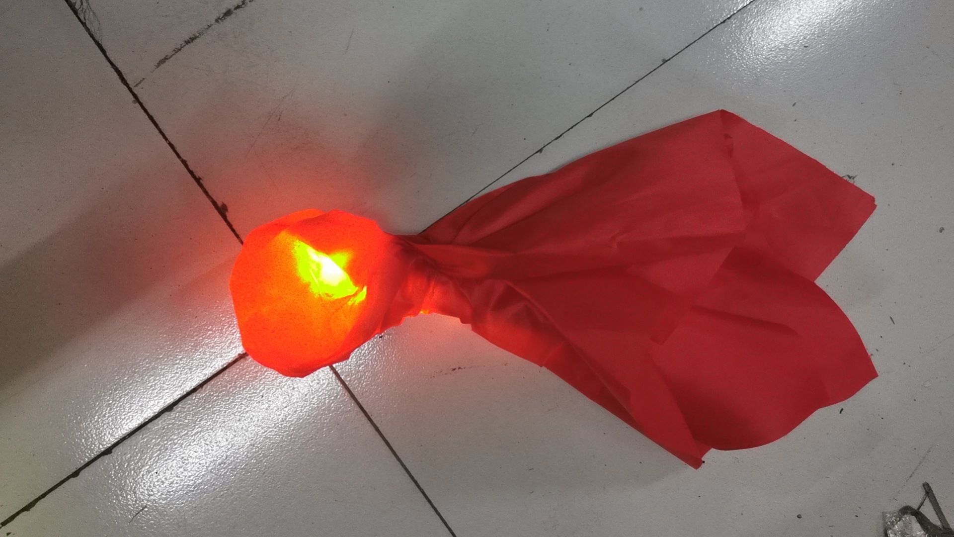 Floating Fireball Hand Lamp Halloween Decor - Cloth - product details