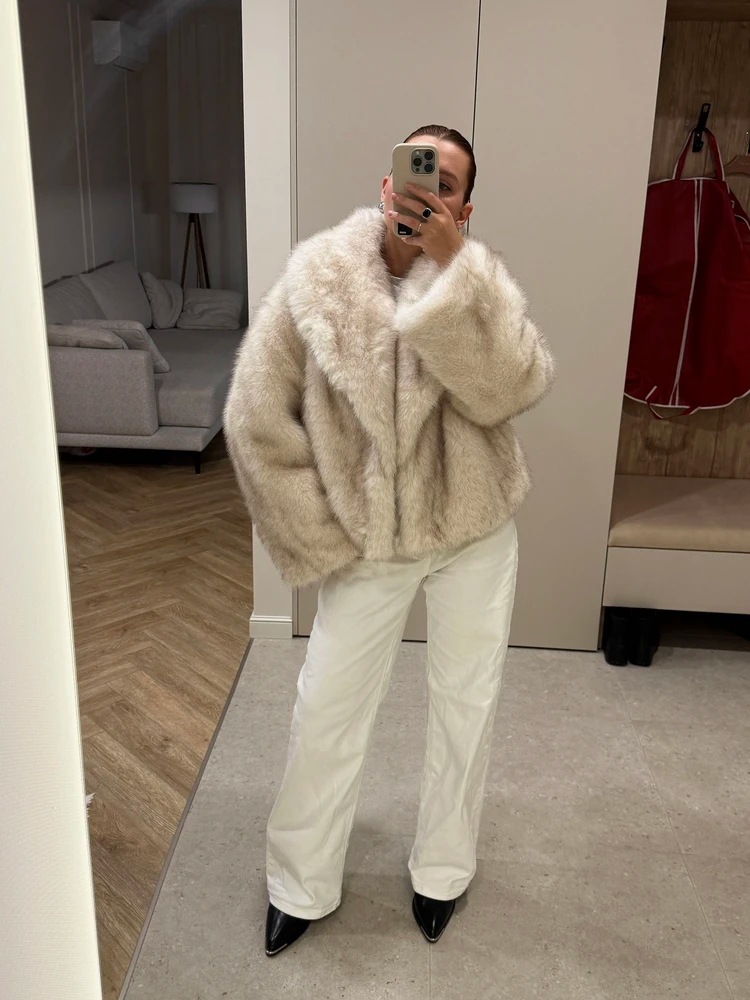 Short women's faux fur jacket front view