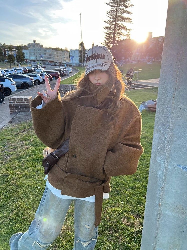 Petite-friendly short coat outfit