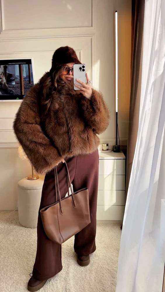Women's faux fur jacket front detail