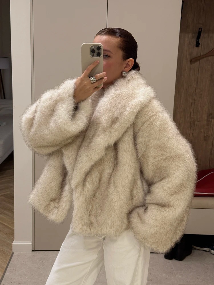 Women's short faux fur jacket product view