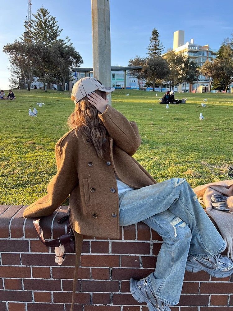 Women's coat relaxed silhouette