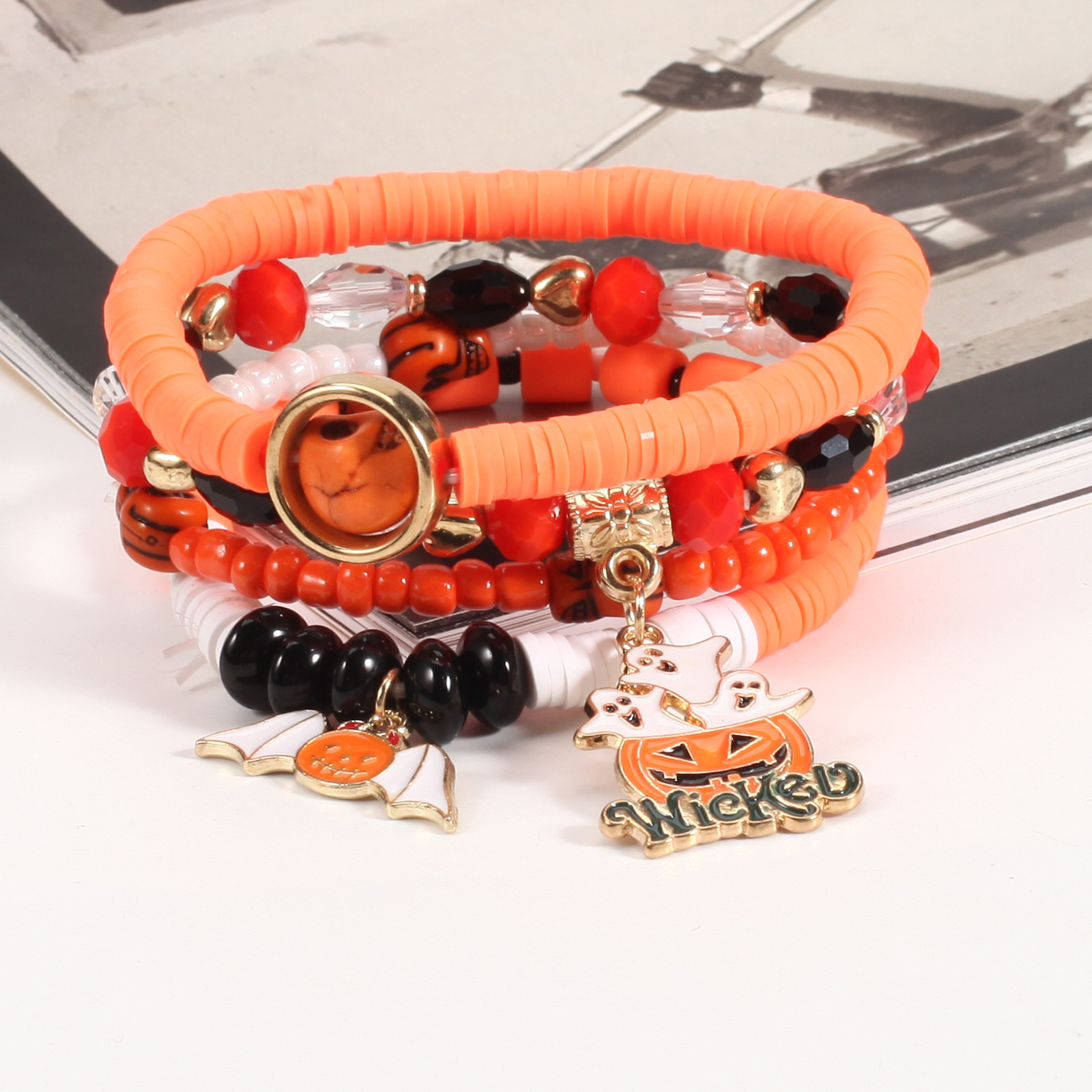 Halloween Bracelet with Ghost Pumpkin Skull Pendant Beaded Party Jewelry