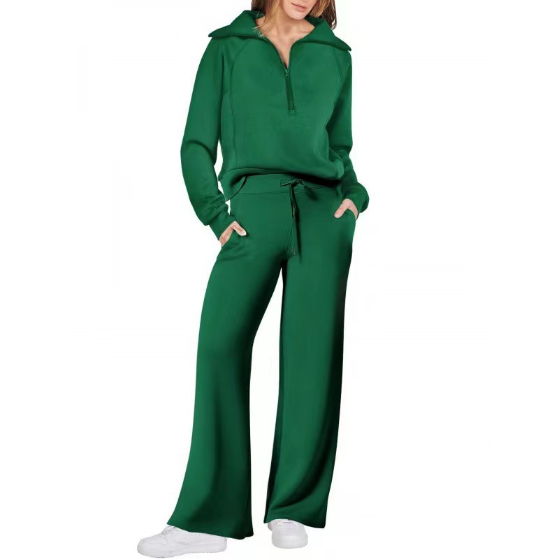 Women’s zip sweatshirt and wide-leg pants set
