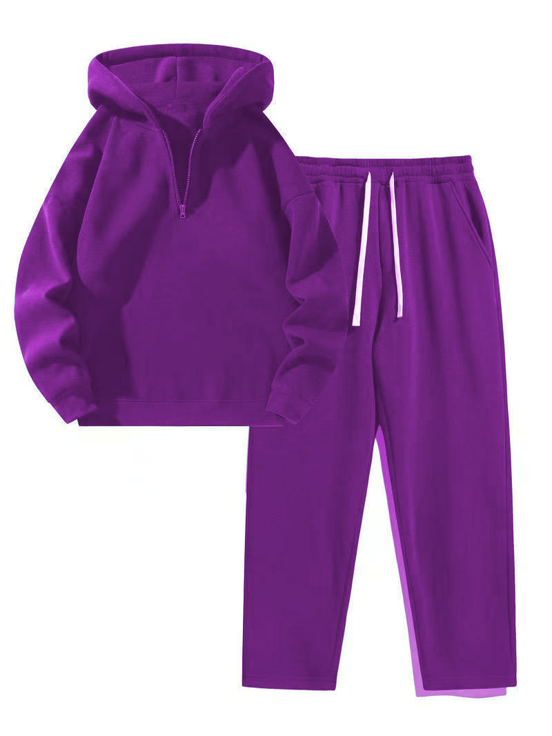 Long-sleeve half-zip hoodie detail
