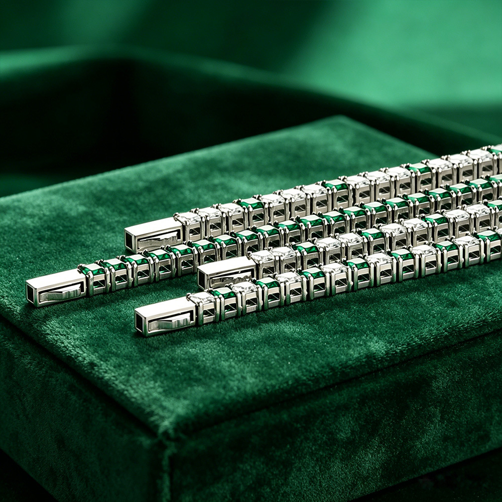 Polished stainless steel zircon bracelet