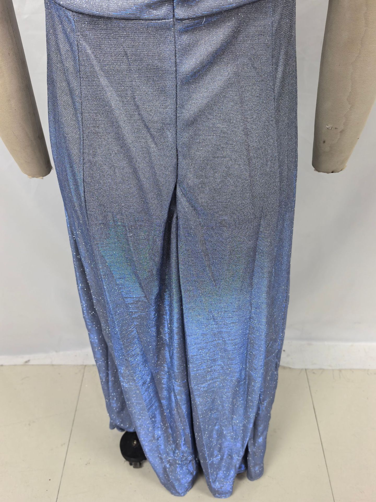 Glamouröses Kleid mit Pailletten