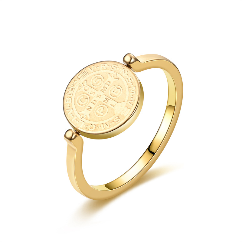 Geometric spinner ring size and style