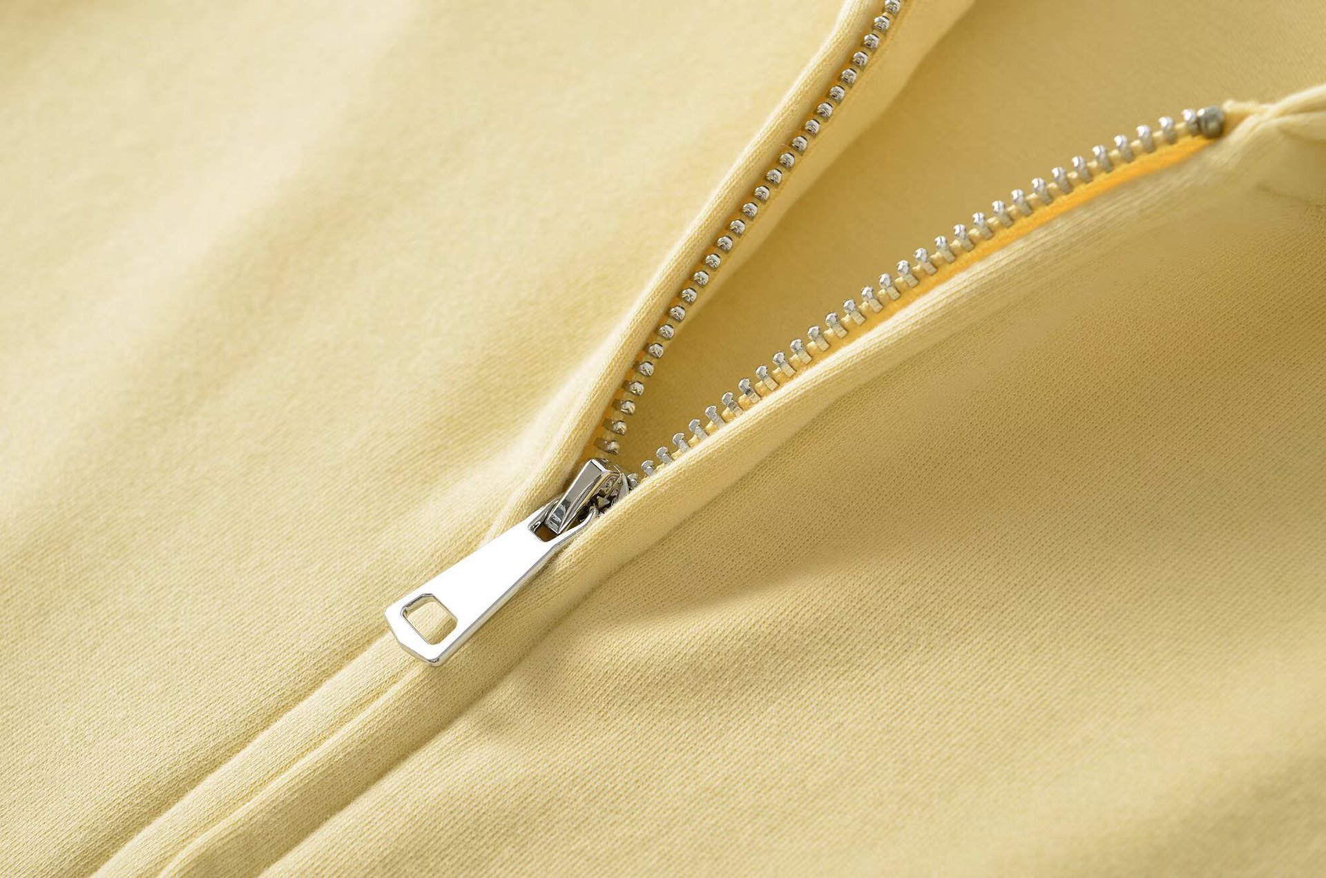 Women’s solid cropped hoodie