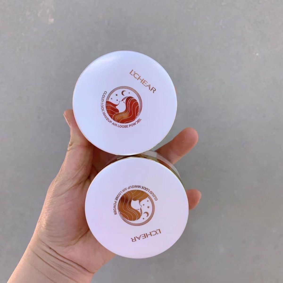 Voyage Queens Loose Setting Powder Makeup Compact