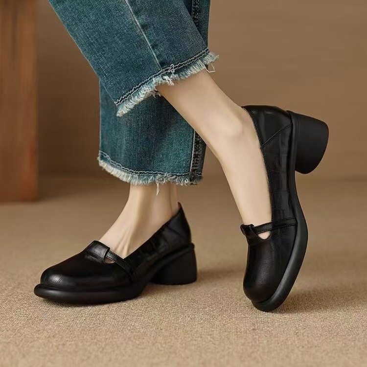 Womens Soft Leather Round Toe Thick Heel Loafers