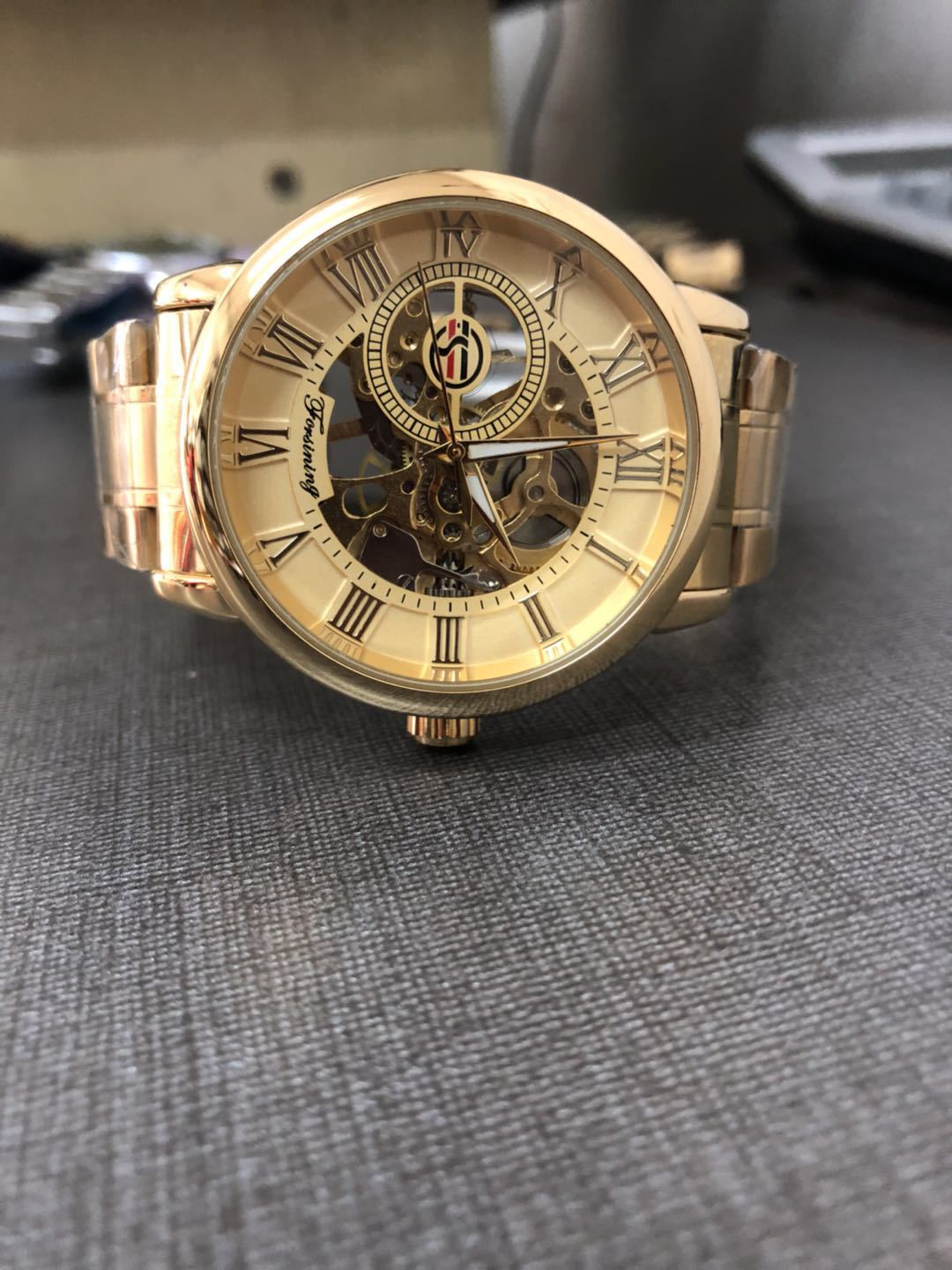 Men's fashion watches