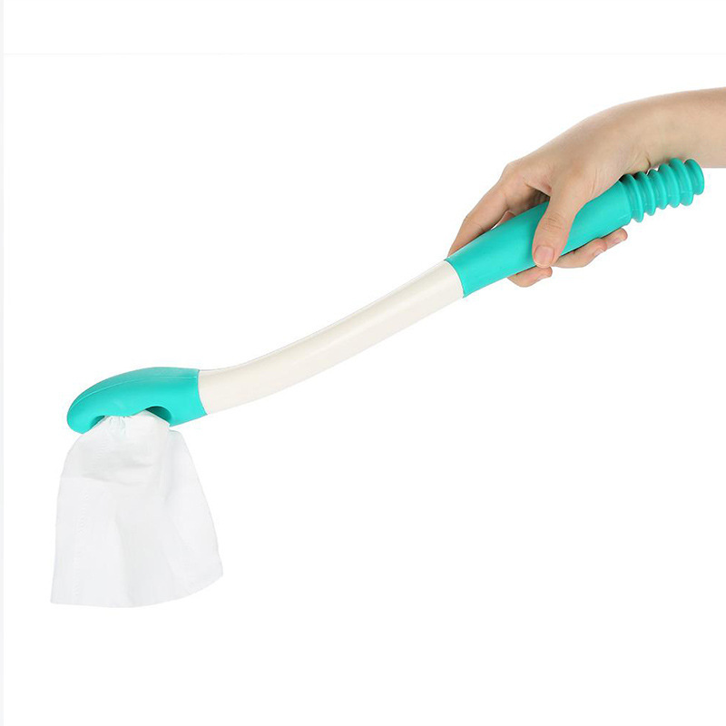Clean-free toilet for the elderly