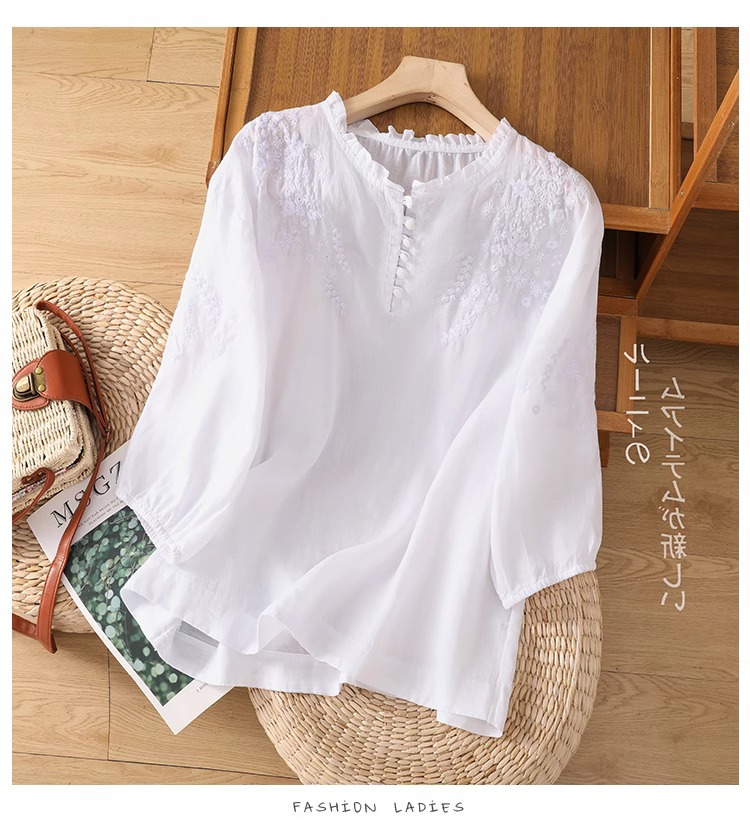 Short-sleeved T-shirt Women's Embroidered Lace
