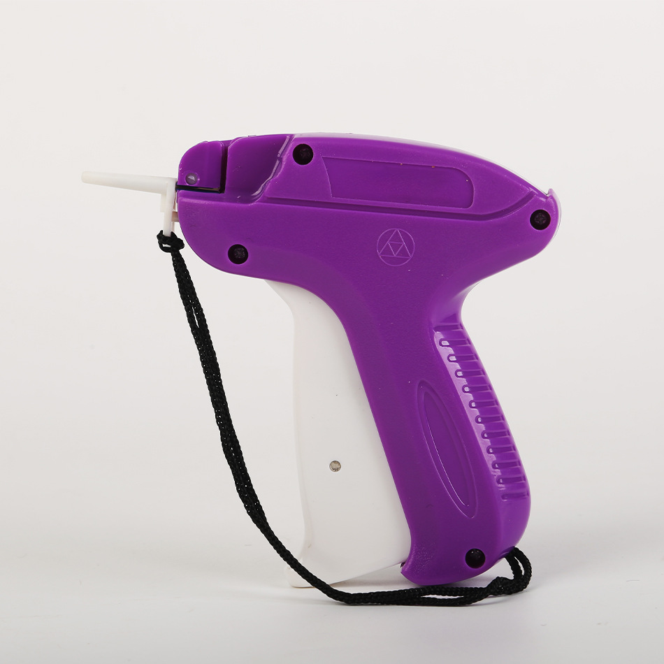 Manual needle-threading label sewing machine