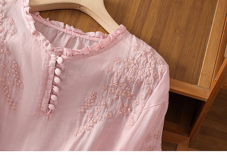 Short-sleeved T-shirt Women's Embroidered Lace