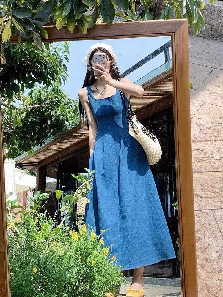 Denim dress