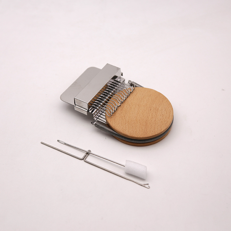 Double-sided knitting and repairing machine