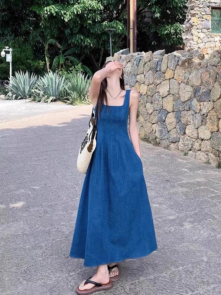 Denim dress
