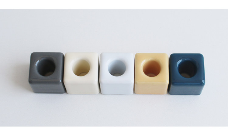 Simple Ceramic Toothbrush and Razor Holder