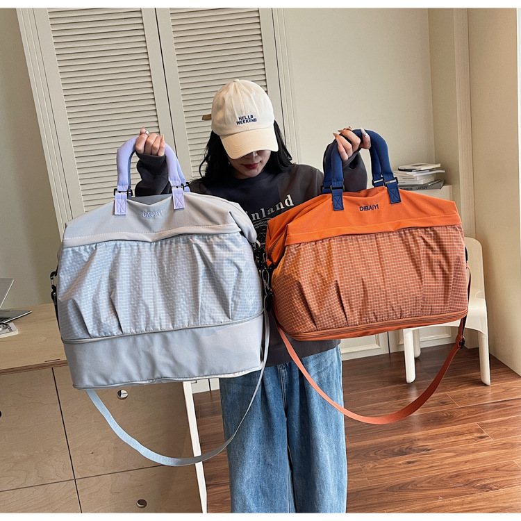 Large Capacity Lightweight Travel Bag