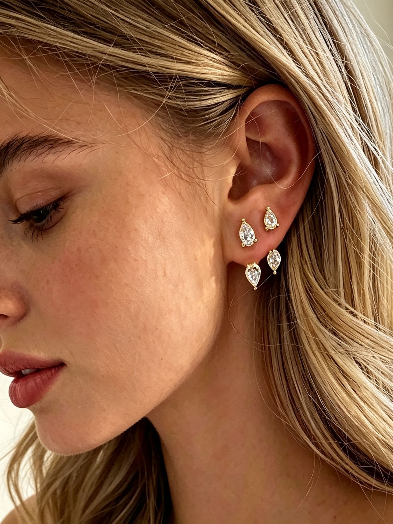 Geometric Water Drop Zircon Earrings