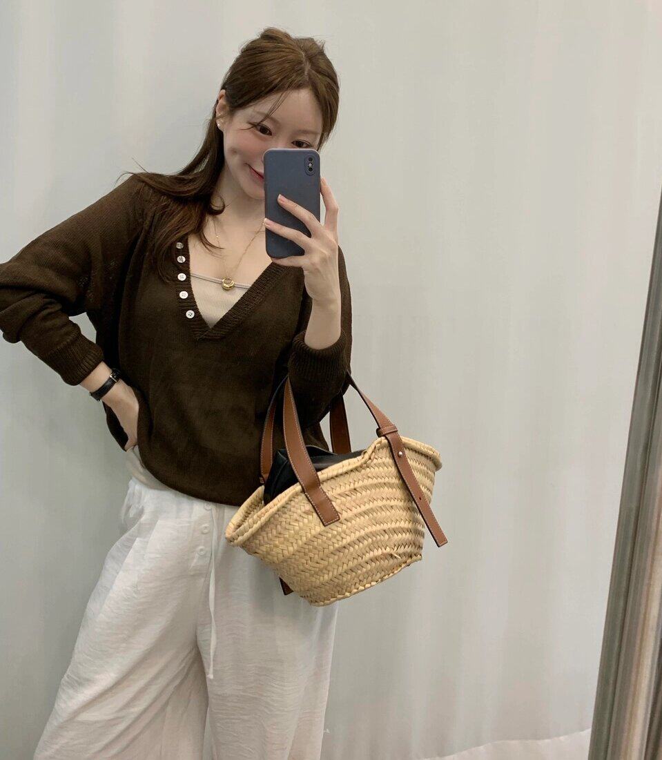 Women Autumn V-Neck Button Long-Sleeve Knit Top