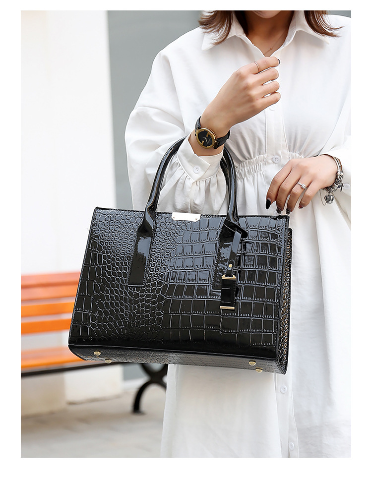 Handbag