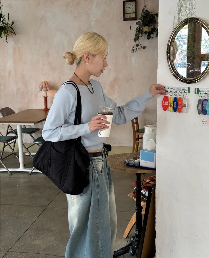 Women?s Retro Washed Wide-Leg Buttoned Hem Denim Jeans