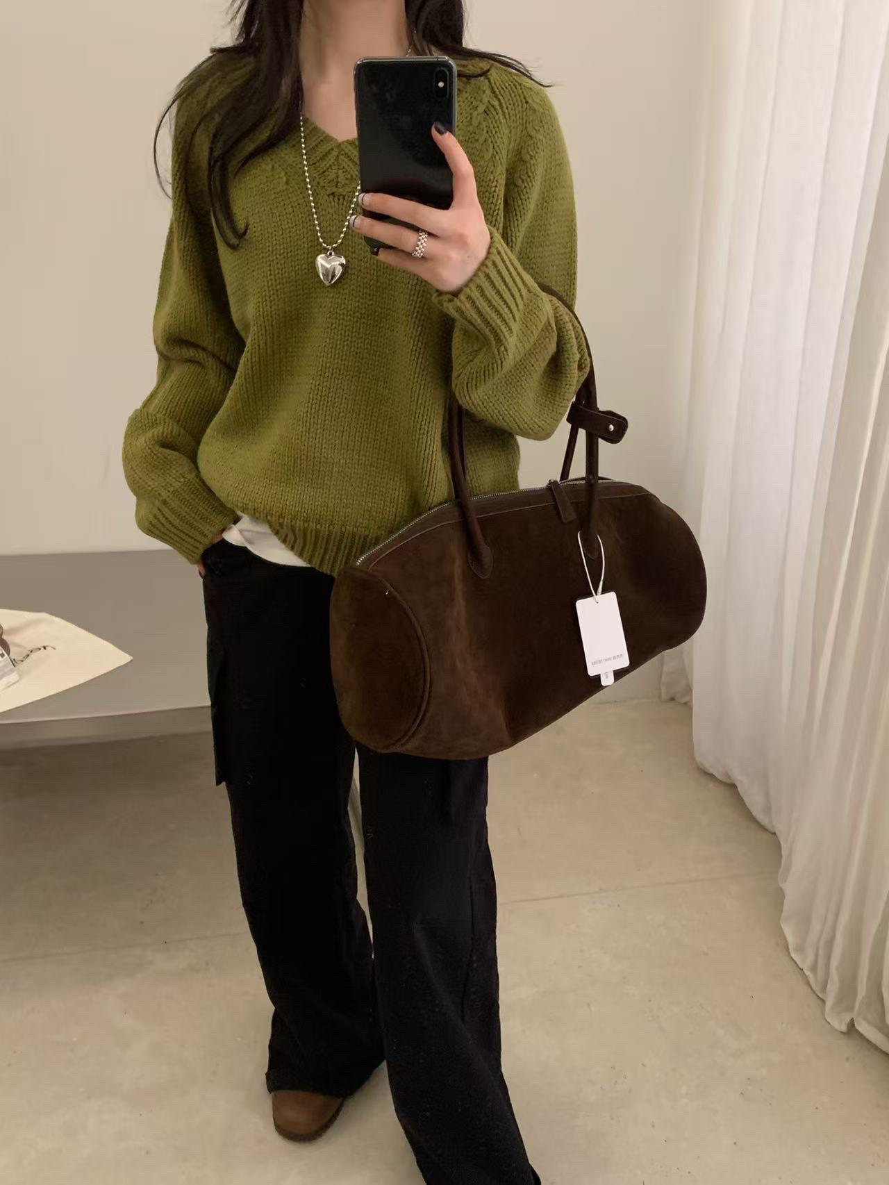 Women's Vintage Twist V-Neck Knit Sweater