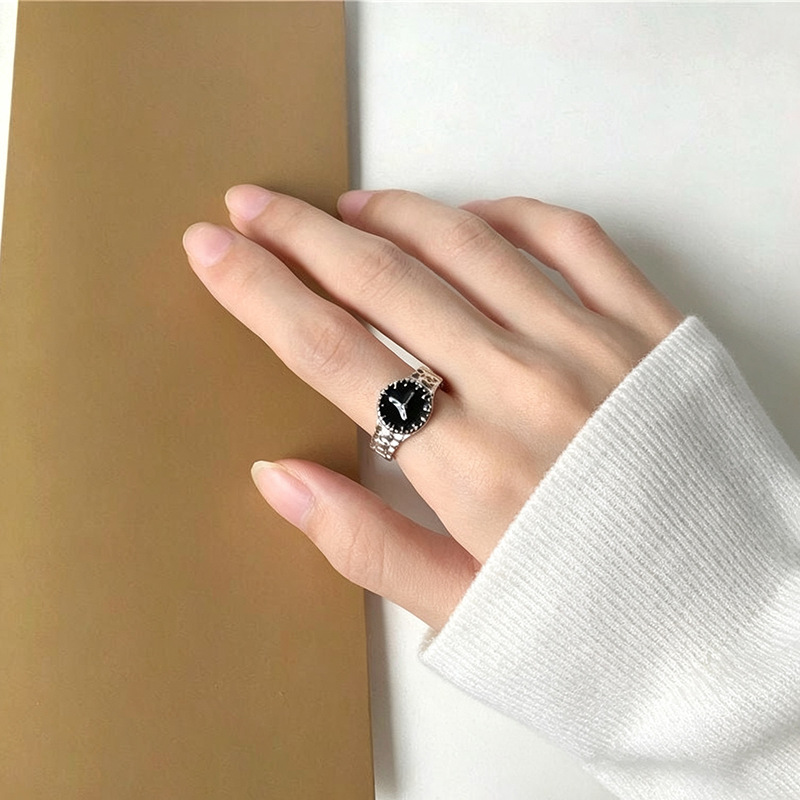 Adjustable ring with open finger opening