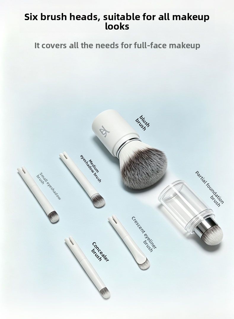 Portable soft makeup brush set