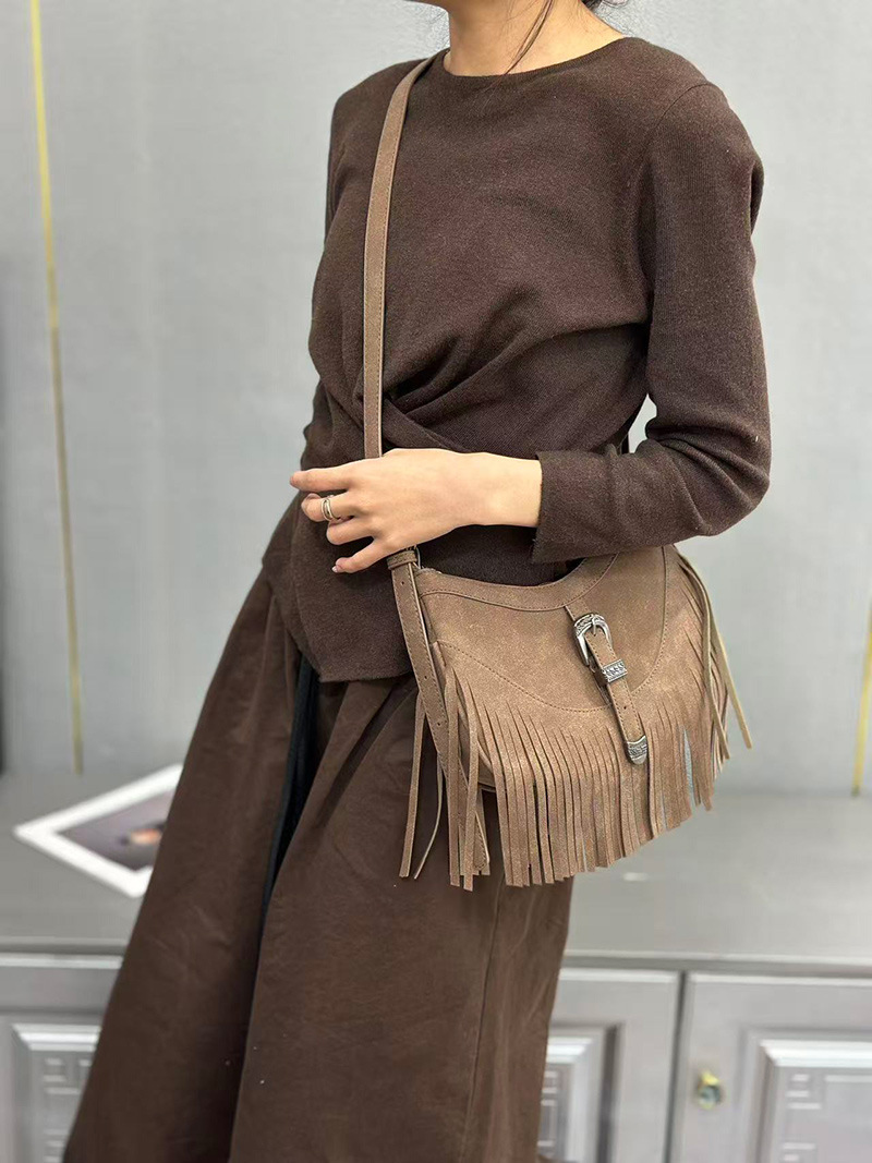 Single shoulder crossbody bag, hip bag with an inclined strap